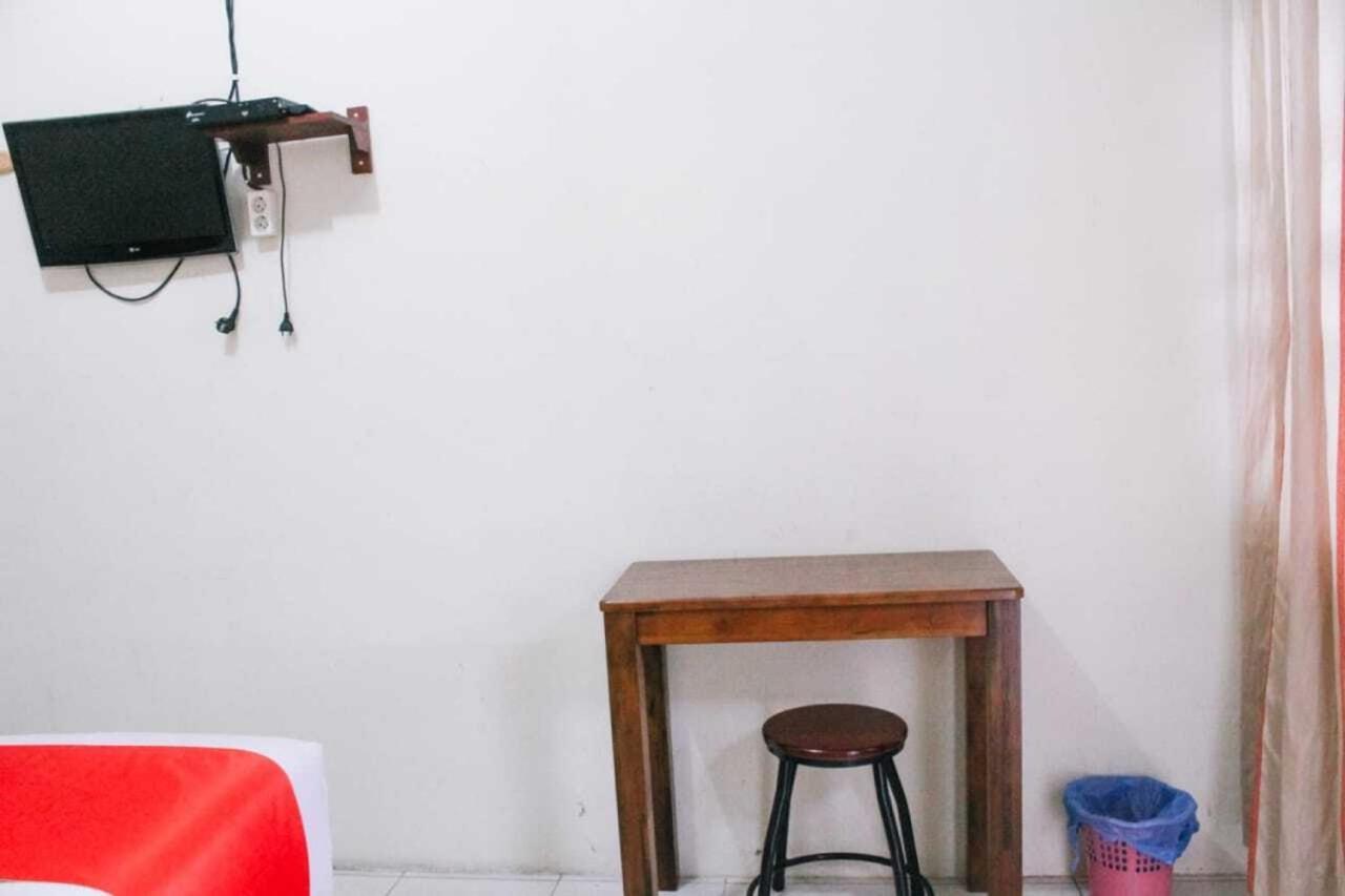 Oyo Flagship 2799 Berastagi Backpacker Rooms エクステリア 写真